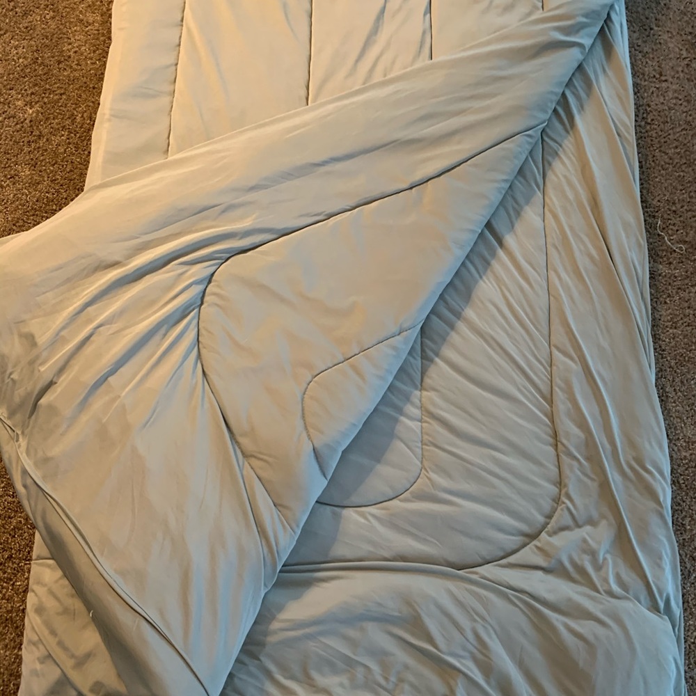 queen gray color plain comforter